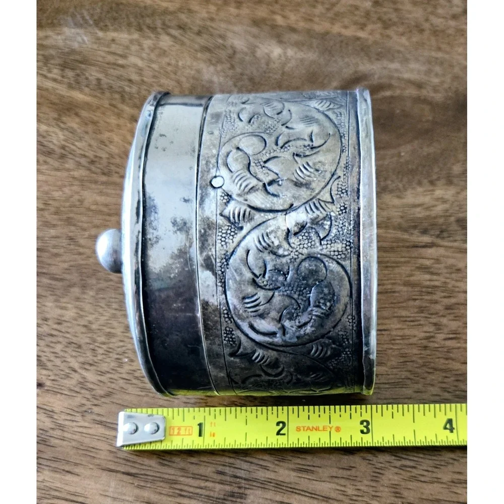 Early 20th Century Silverplate Repoussé/Chased Floral Design Trinket/Snuff Box